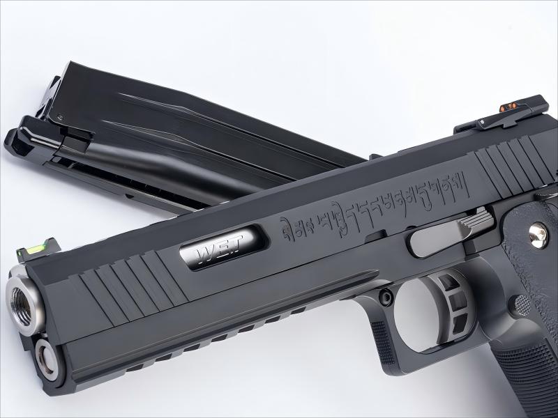 WE Hi-Capa 6inch IREX GBB Pistol (Full Auto version / Black / Silver Barrel)