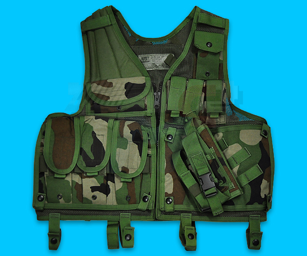 Just Modular Tactical Vest with M4 Pouch(Woodland) - Click Image to Close