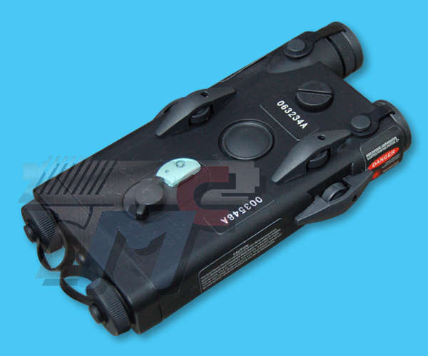 Shooter PEQ Battery Case with Laser Pointer - Click Image to Close