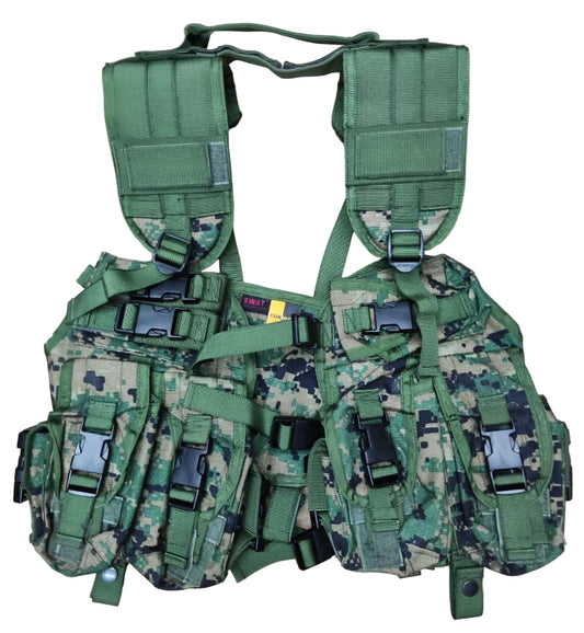 SWAT Tactical Vest(Digital Woodland)